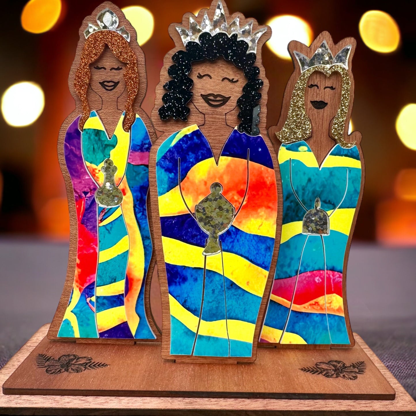 Three Queens Statue, Feminine Three Kings Nativity Set, Puerto Rican Christmas Decor, Handmade Wood and Acrylic Religious Art desk sitter