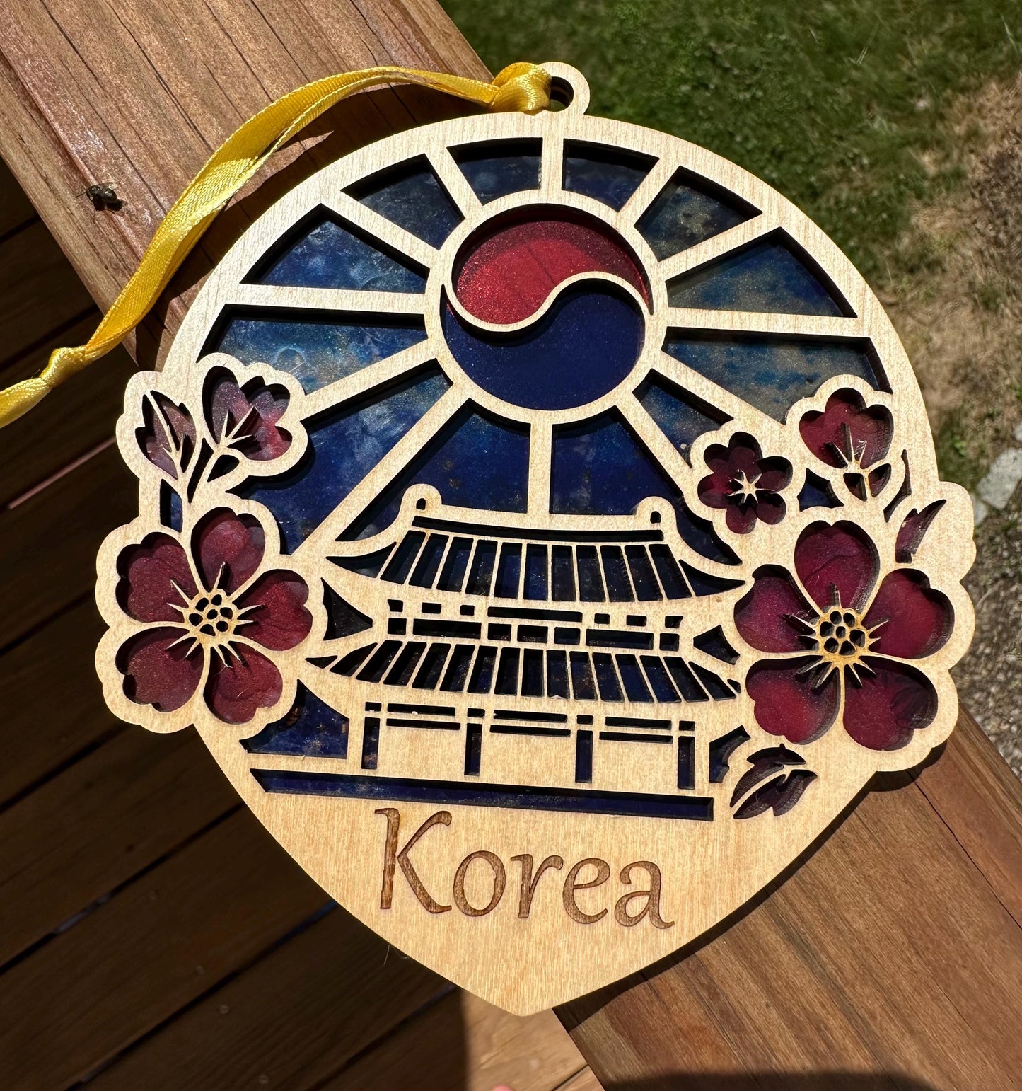 Korean Palace Suncatcher: Gyeongbokgung, Rose of Sharon, Maple Wood