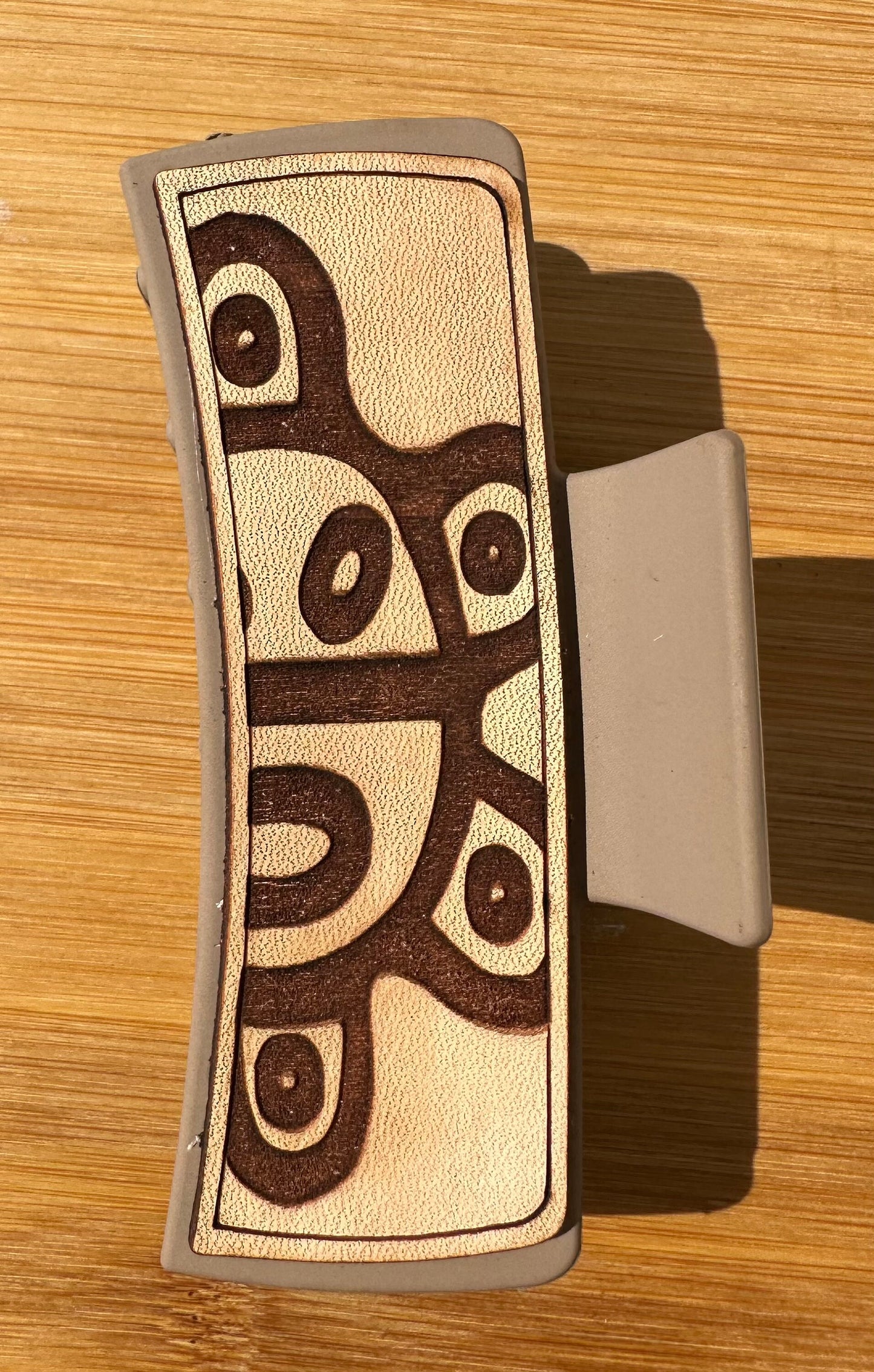 Taino Coqui Sol Leather Hair Clip: Puerto Rican Art Accessory