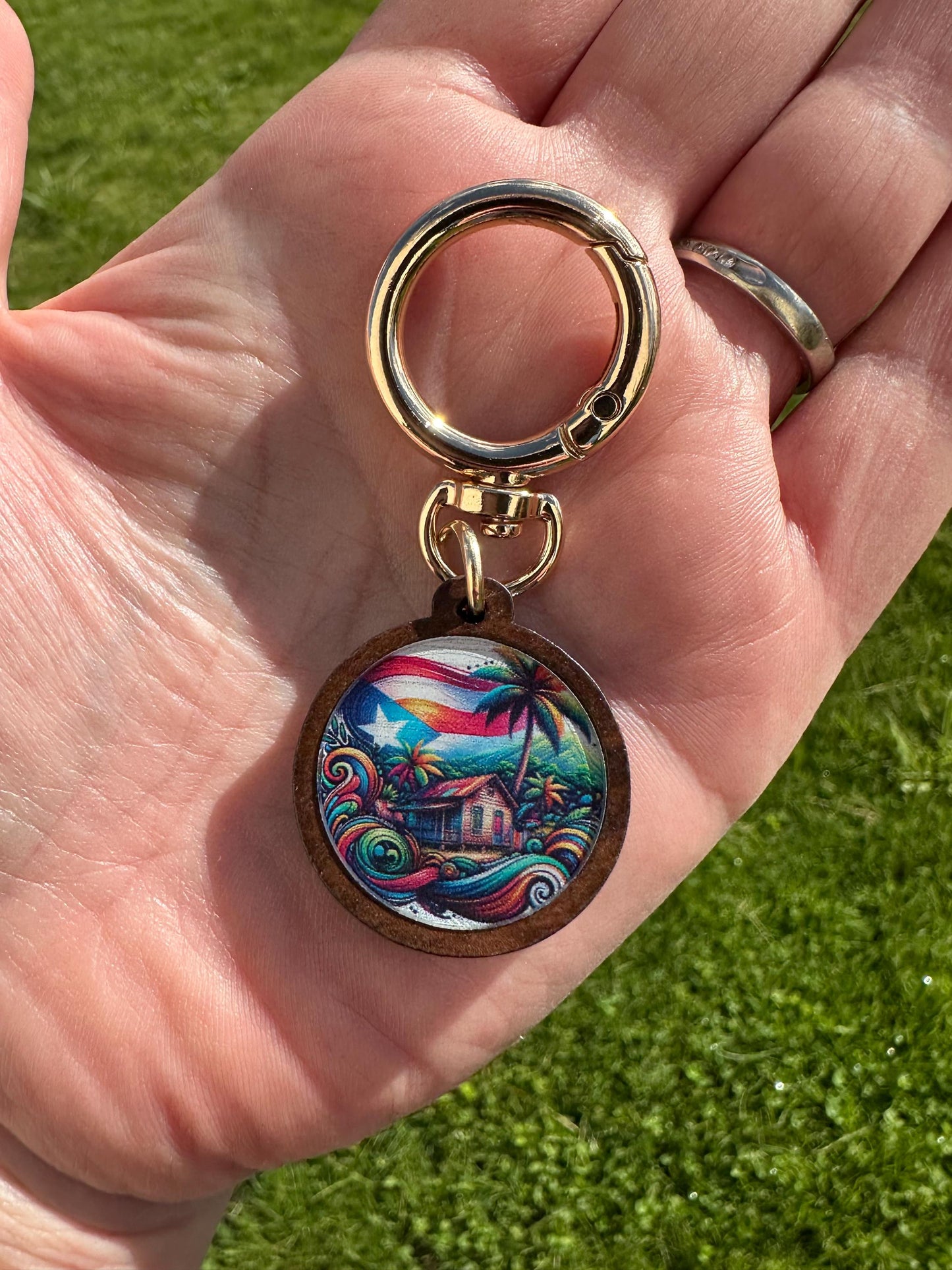 Puerto Rican Flag Casita Wooden Keychain: Boricua Pride