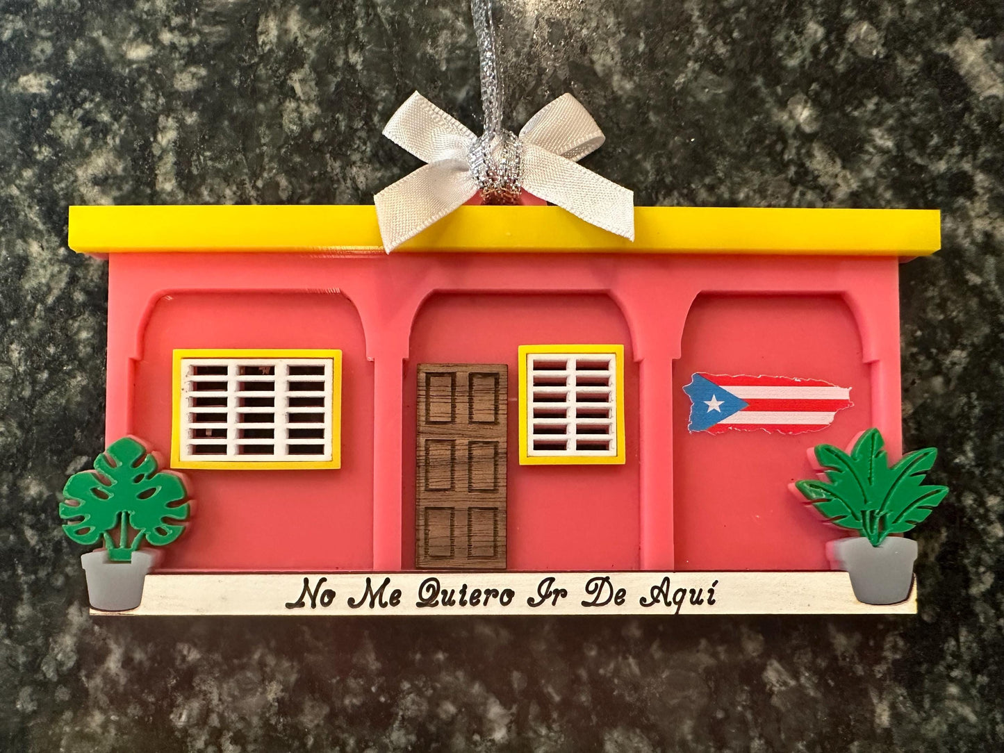 Casita de la Residencia de Choli, Benito Christmas ornament acrylic pink house