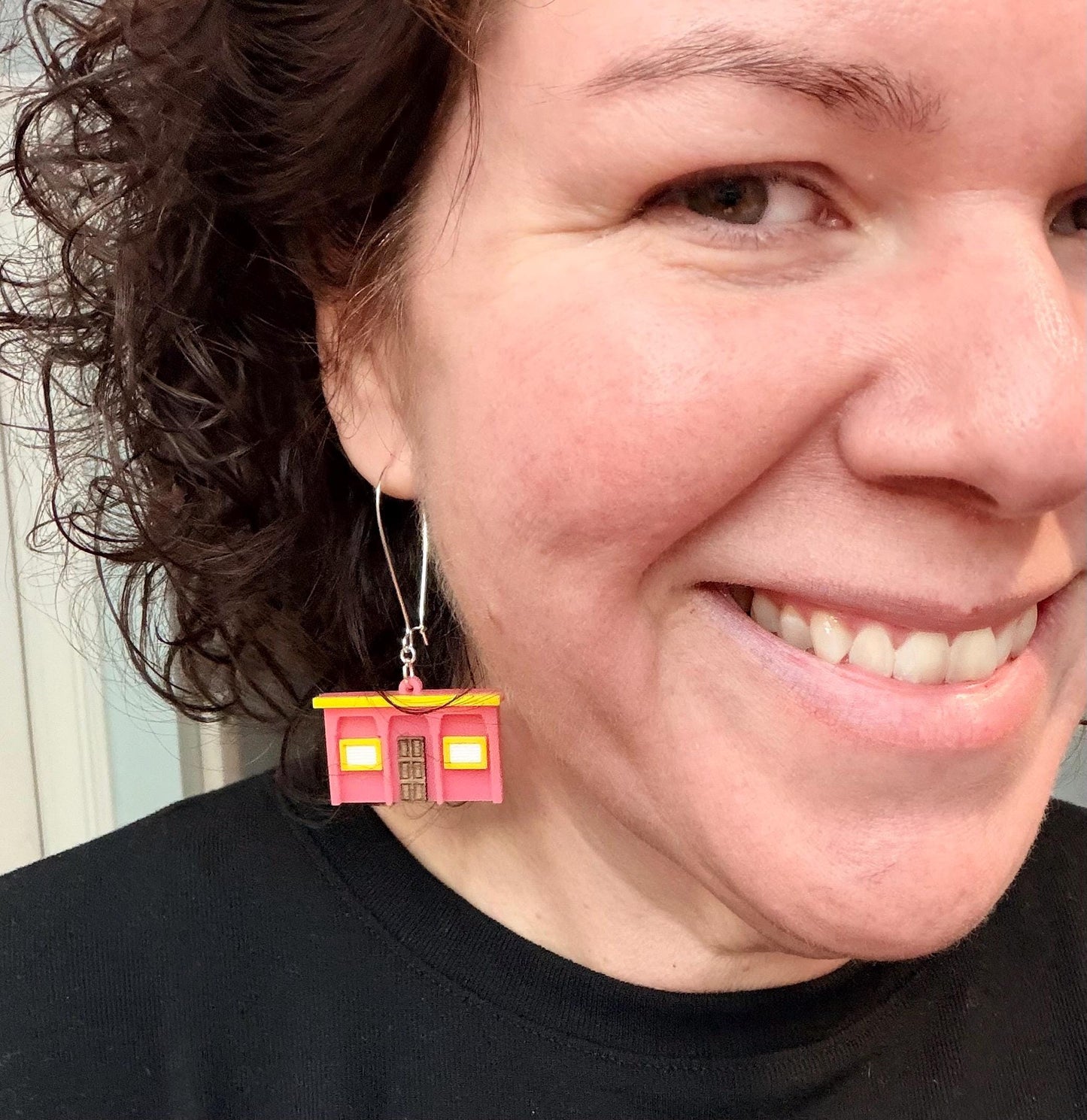 La Casita de Benito pink acrylic dangle earrings