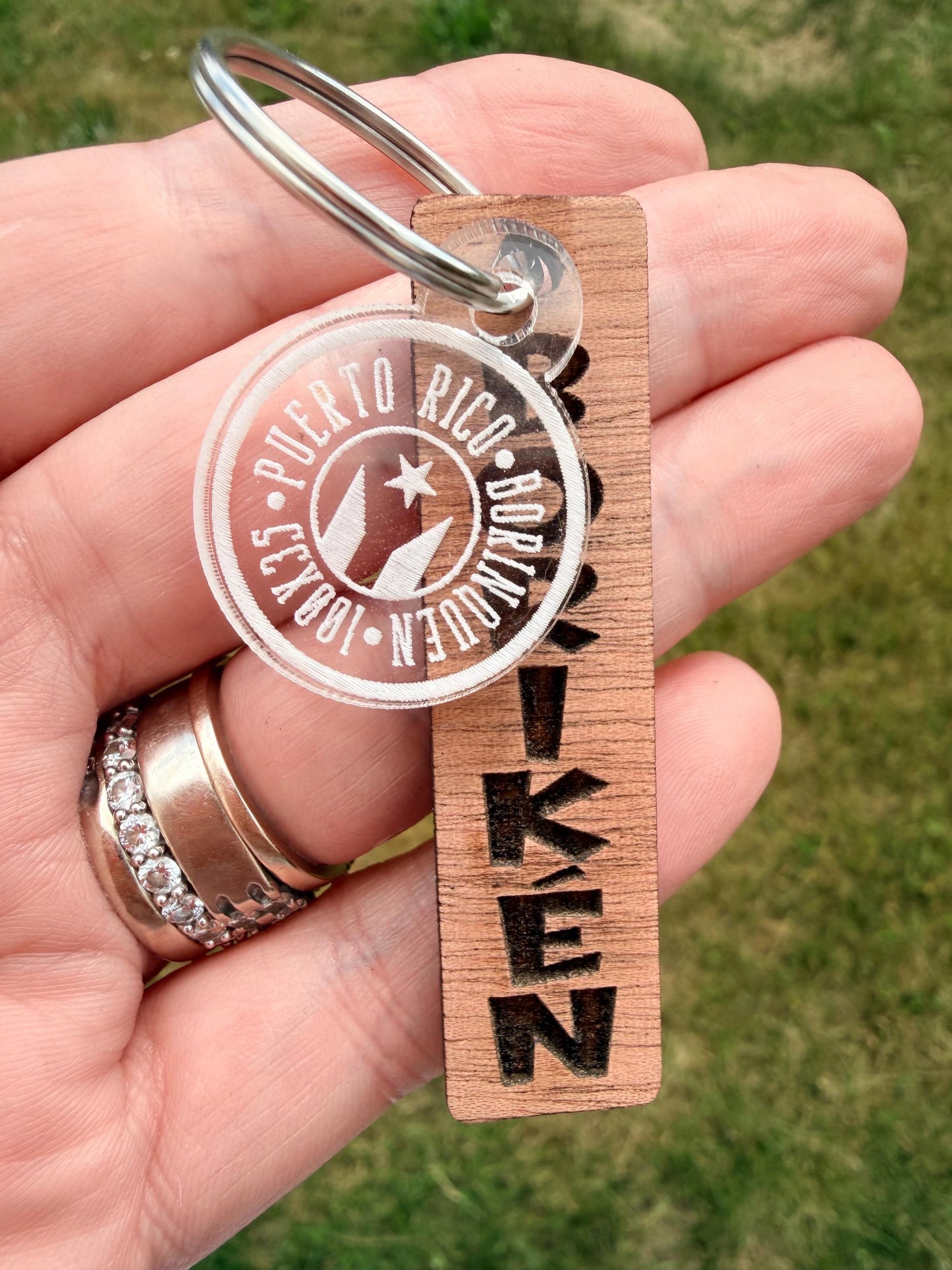 Boriken wood keychain, Puerto Rico 100x35 key ring, acrylic and wood engraved.